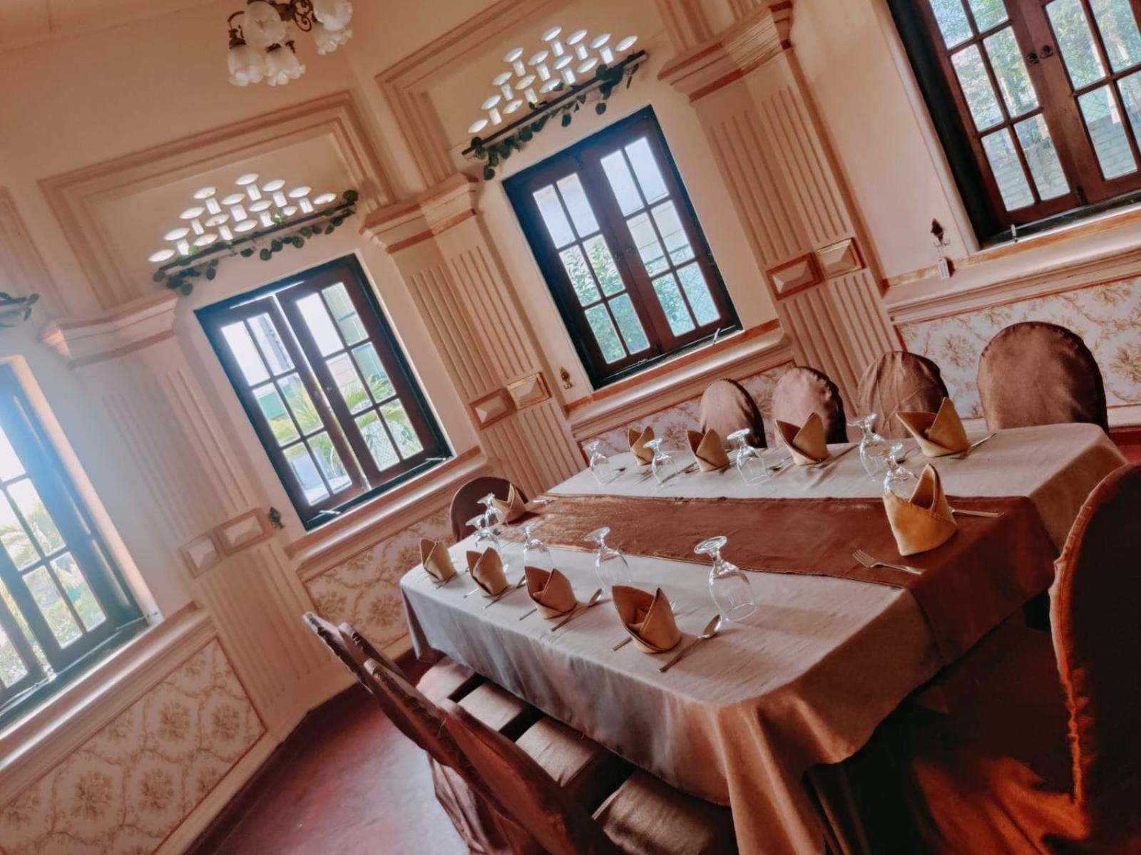 Grand Colonial Viveka Hotel Kurunegala Exterior foto
