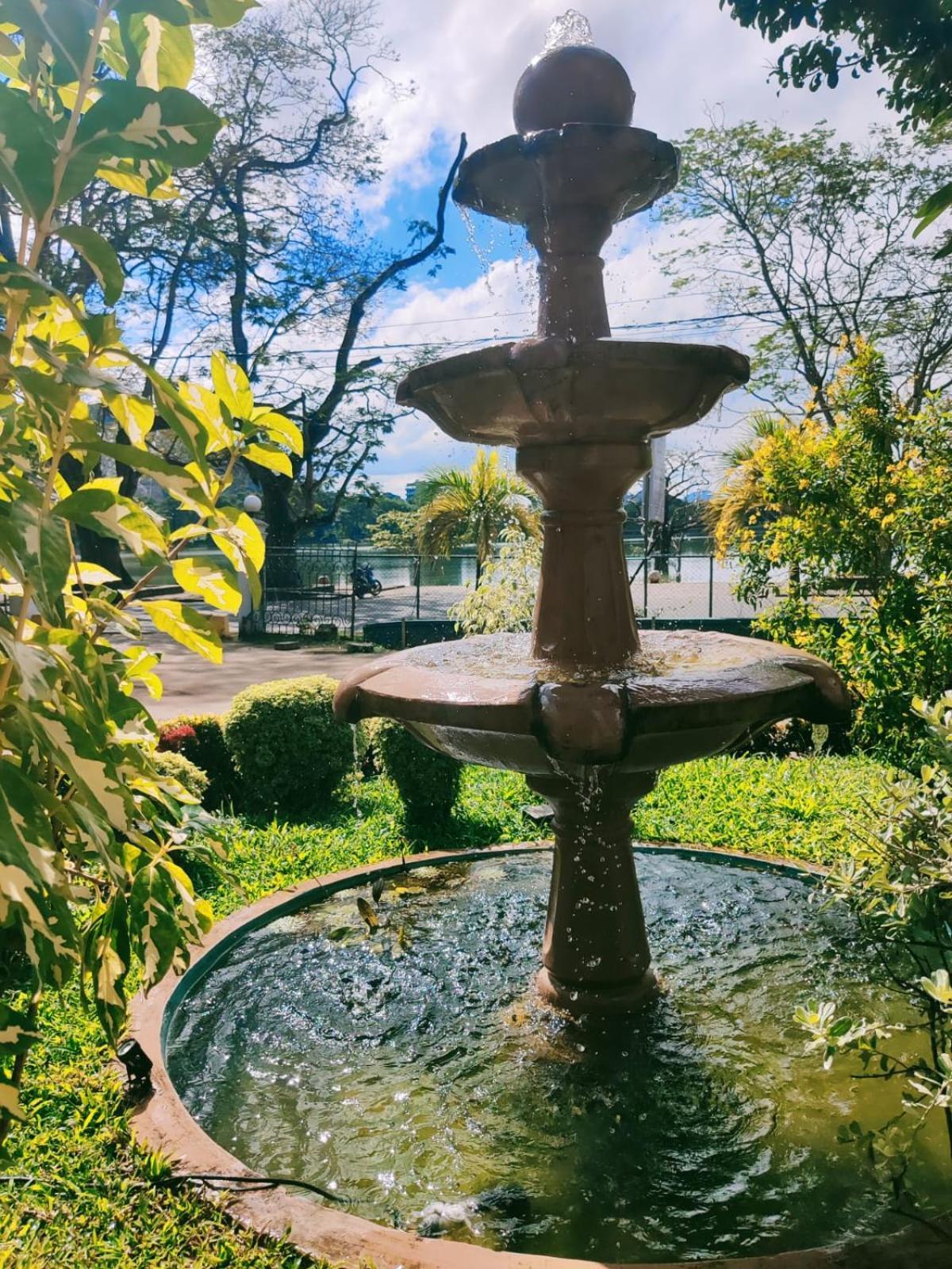 Grand Colonial Viveka Hotel Kurunegala Exterior foto